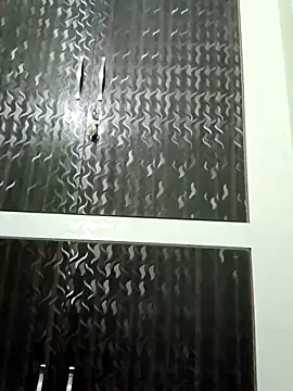 xyrus  online show from March 2025 01:19:02 PM