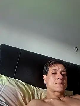 Snapshot of Tulio_maravilha12 chatting on March 2026 03:52:01 PM Tulio maravilha12 online show from March 2026 03:52:01 PM