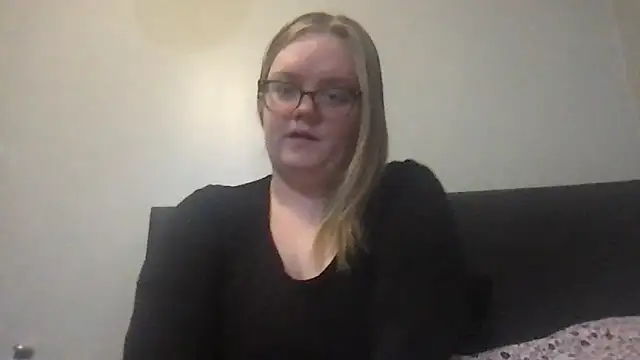 honeyyy24 online show from January 2026 07:11:01 PM