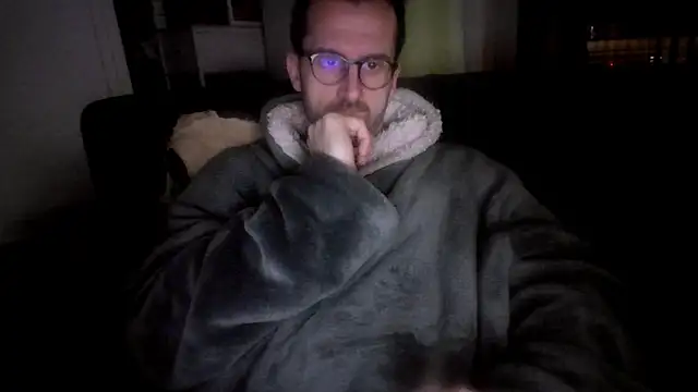 Snapshot of byakkotorra chatting on March 2025 08:38:02 PM byakkotorra online show from March 2025 08:38:02 PM