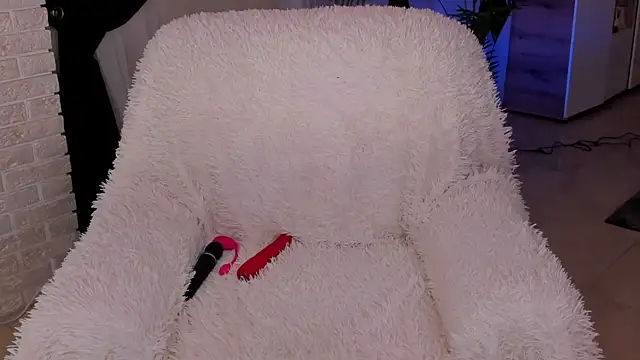 Snapshot of KittiLiza chatting on January 2025 01:50:01 AM KittiLiza online show from January 2025 01:50:01 AM