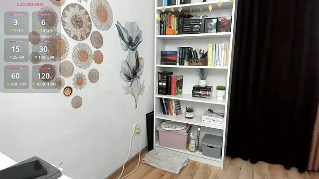 Snapshot of CrissNight chatting on September 2025 08:03:01 AM CrissNight online show from September 2025 08:03:01 AM