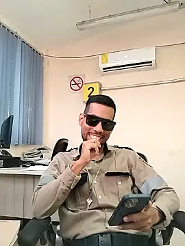 EnriquePersian197 online show from September 2025 03:03:01 PM