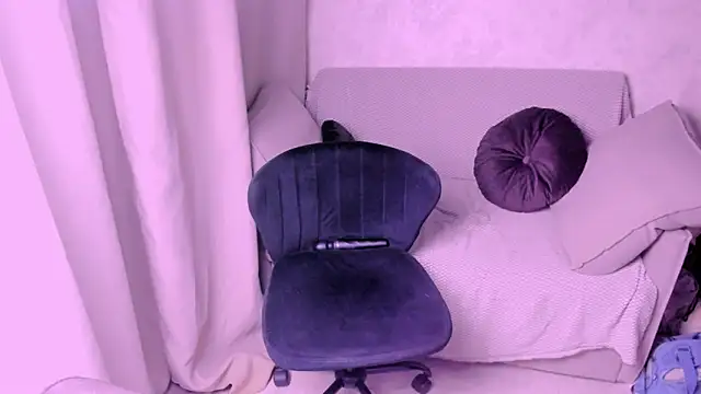 kirraa  online show from January 2025 07:22:01 PM