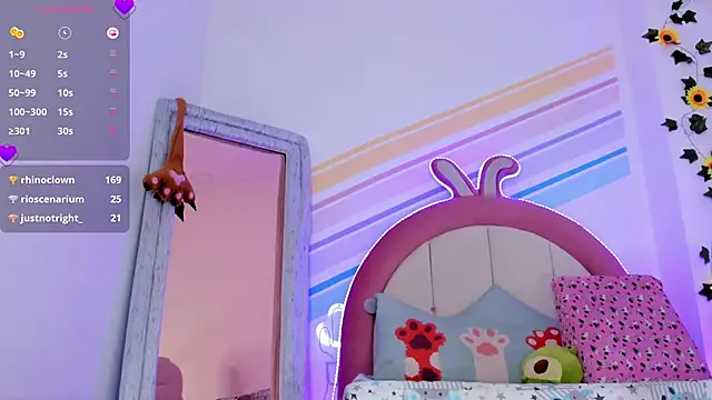 Evie Clark online show from December 2024 08:04:02 PM