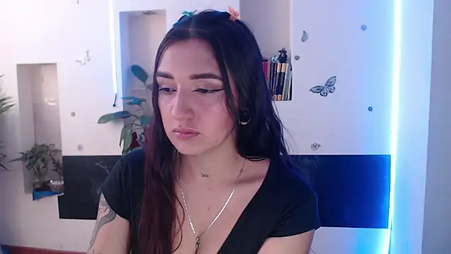 Snapshot of Lia-mitch chatting on January 2025 06:31:01 PM Lia-mitch online show from January 2025 06:31:01 PM