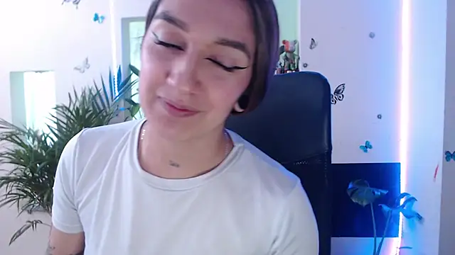 Snapshot of Lia-mitch chatting on September 2025 05:36:01 PM Lia-mitch online show from September 2025 05:36:01 PM