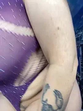 curvyfunlover online show from April 2026 10:57:01 AM