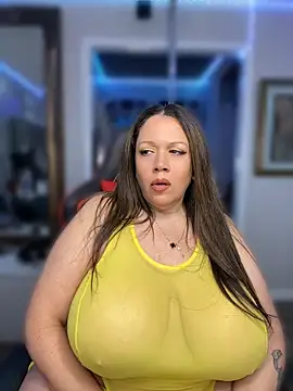 curvyfunlover online show from May 2026 10:12:01 AM