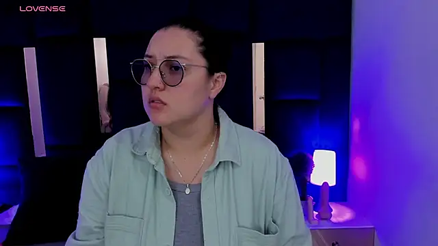 rebecaandpamela online show from December 2024 03:09:02 PM