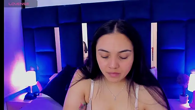 rebecaandpamela online show from December 2024 01:17:02 PM