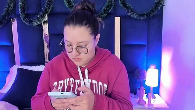 rebecaandpamela online show from December 2024 02:08:02 PM