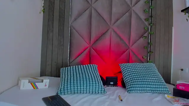 BriaConner  online show from July 2026 03:26:01 AM