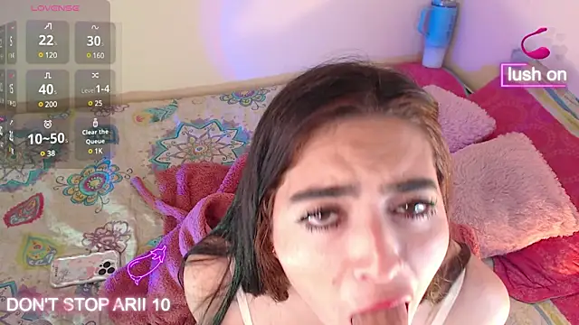 Snapshot of Arii_vega_ chatting on December 2024 11:20:01 PM Arii vega online show from December 2024 11:20:01 PM