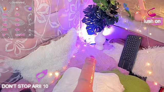 Snapshot of Arii_vega_ chatting on October 2025 01:03:02 AM Arii vega online show from October 2025 01:03:02 AM