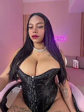 MadeleineSanez online show from May 2026 08:59:02 PM