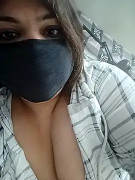 Snapshot of Naughty-Trisha chatting on December 2024 02:30:02 AM Naughty-Trisha online show from December 2024 02:30:02 AM