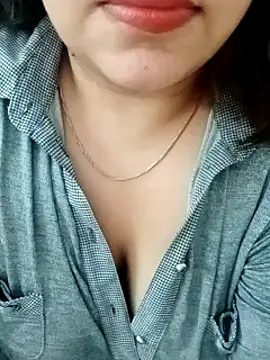 Snapshot of Naughty-Trisha chatting on September 2025 08:47:02 AM Naughty-Trisha online show from September 2025 08:47:02 AM