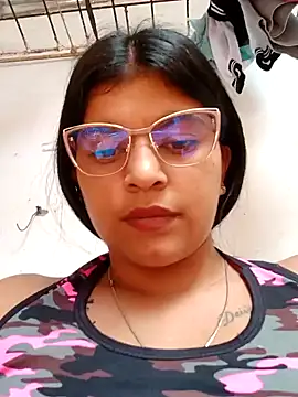 naughty-girl01 online show from February 2025 04:31:01 PM