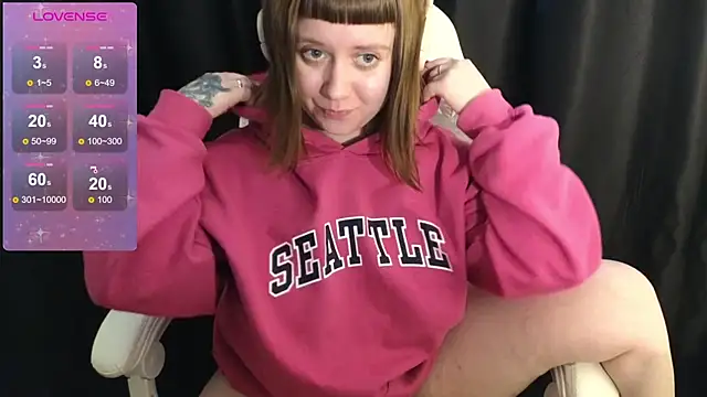 Snapshot of June_shy0 chatting on February 2025 10:37:02 AM June shy0 online show from February 2025 10:37:02 AM