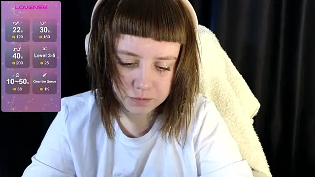 Snapshot of June_shy0 chatting on February 2025 07:38:02 AM June shy0 online show from February 2025 07:38:02 AM