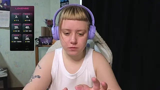 Snapshot of June_shy0 chatting on October 2025 06:46:01 AM June shy0 online show from October 2025 06:46:01 AM