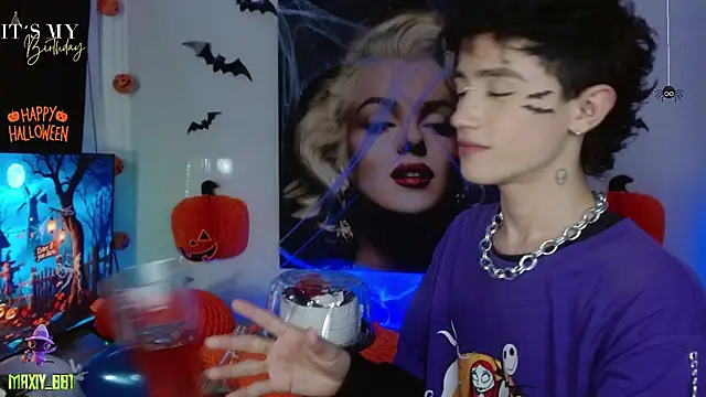 Snapshot of maxiy_001 chatting on November 2025 06:48:01 AM maxiy 001 online show from November 2025 06:48:01 AM