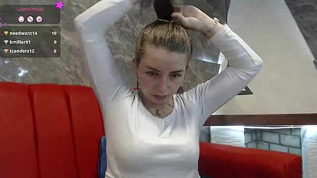  isaabellaa online show from March 2025 05:39:02 PM