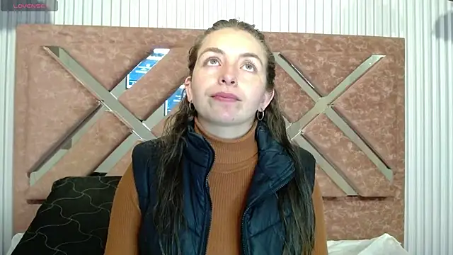  isaabellaa online show from April 2026 12:33:02 PM