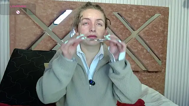  isaabellaa online show from May 2026 12:44:02 PM