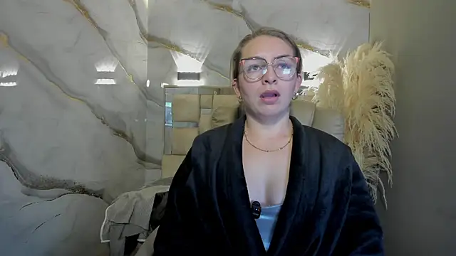  isaabellaa online show from July 2026 06:20:01 PM