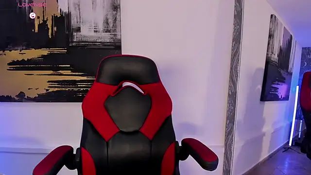 AriRobert  online show from October 2025 04:27:01 AM