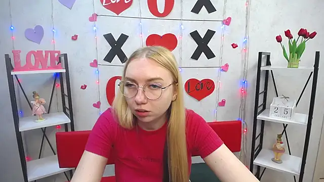 BeatriceFly online show from January 2025 01:41:01 PM