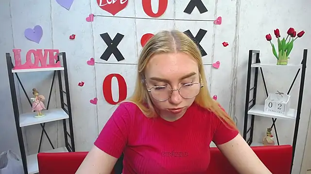 BeatriceFly online show from February 2025 04:22:01 PM