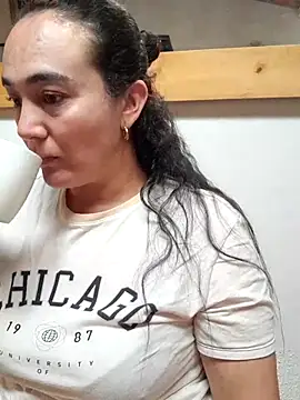 skayhot  online show from November 2025 01:32:02 PM