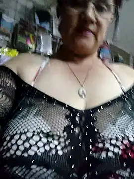 Edged Hot69 online show from November 2025 12:11:02 AM