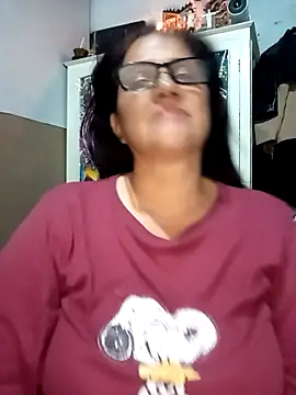 Edged Hot69 online show from March 2026 02:05:02 AM