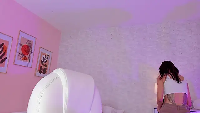 Snapshot of DahianaWalcott chatting on March 2025 07:29:02 PM DahianaWalcott online show from March 2025 07:29:02 PM