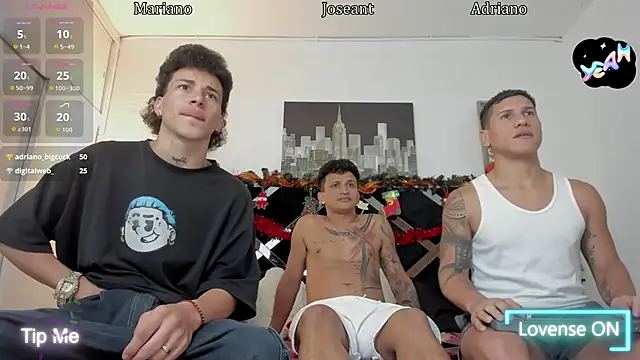 Snapshot of toyboys1 chatting on November 2025 04:26:02 AM toyboys1 online show from November 2025 04:26:02 AM