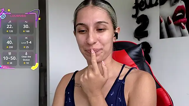 Snapshot of tammyandrade_ chatting on November 2025 02:41:02 PM tammyandrade online show from November 2025 02:41:02 PM
