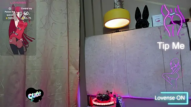 girl amada online show from March 2025 02:50:01 AM