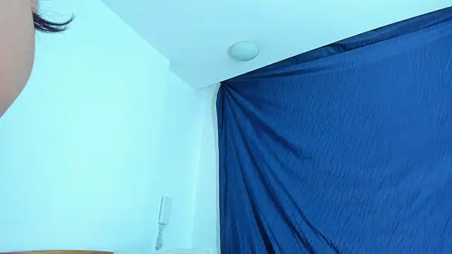 emiily15   online show from January 2025 09:11:02 PM