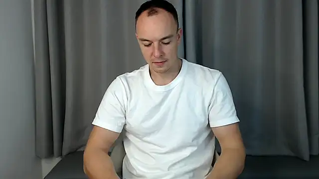 Snapshot of heilgarbest chatting on November 2025 10:04:02 AM heilgarbest online show from November 2025 10:04:02 AM