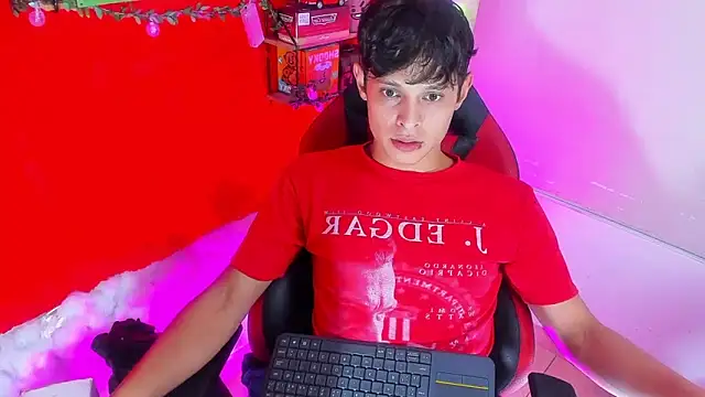 LilOwen  online show from September 2025 07:27:01 PM