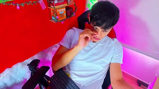 LilOwen  online show from September 2025 07:15:02 PM