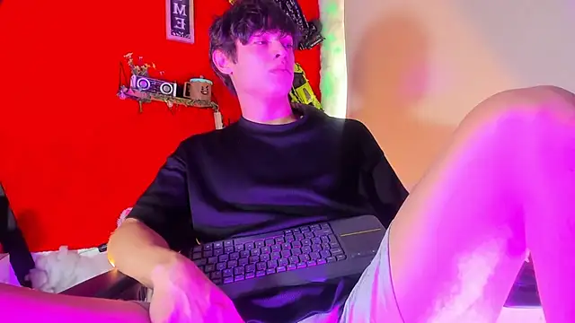 LilOwen  online show from November 2025 05:02:01 PM