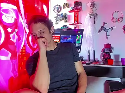 LilOwen  online show from June 2026 09:02:03 PM