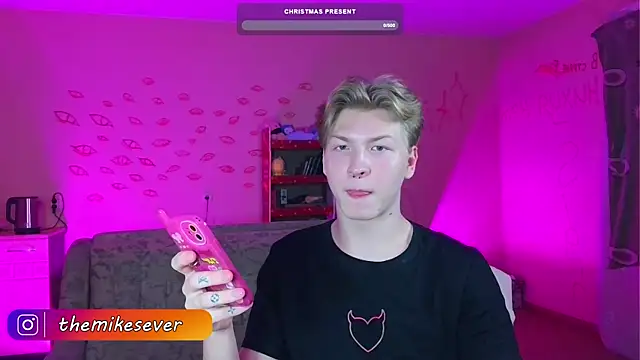 Snapshot of TheMikeSever chatting on December 2024 10:34:02 AM TheMikeSever online show from December 2024 10:34:02 AM