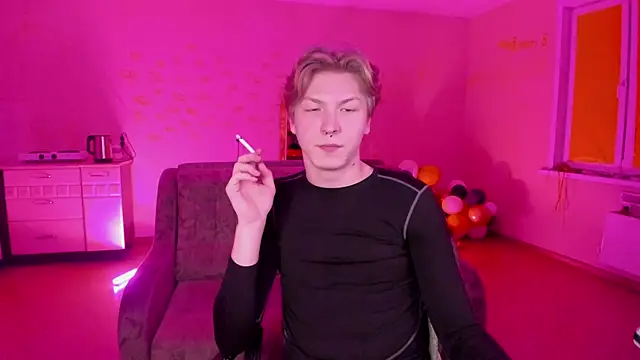 Snapshot of TheMikeSever chatting on February 2025 05:07:01 PM TheMikeSever online show from February 2025 05:07:01 PM