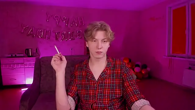 Snapshot of TheMikeSever chatting on February 2025 07:07:01 PM TheMikeSever online show from February 2025 07:07:01 PM